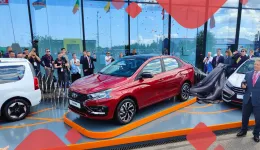 АВТОВАЗ на ПМЭФ-2024: мировая премьера Искры, Лада в Эмиратах и модернизация двигателей